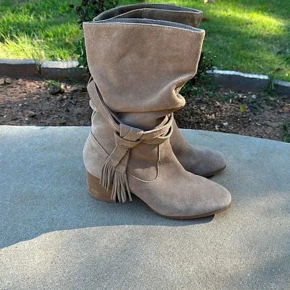 Tahari Johnny Slouchy Boots - Picture 1 of 8